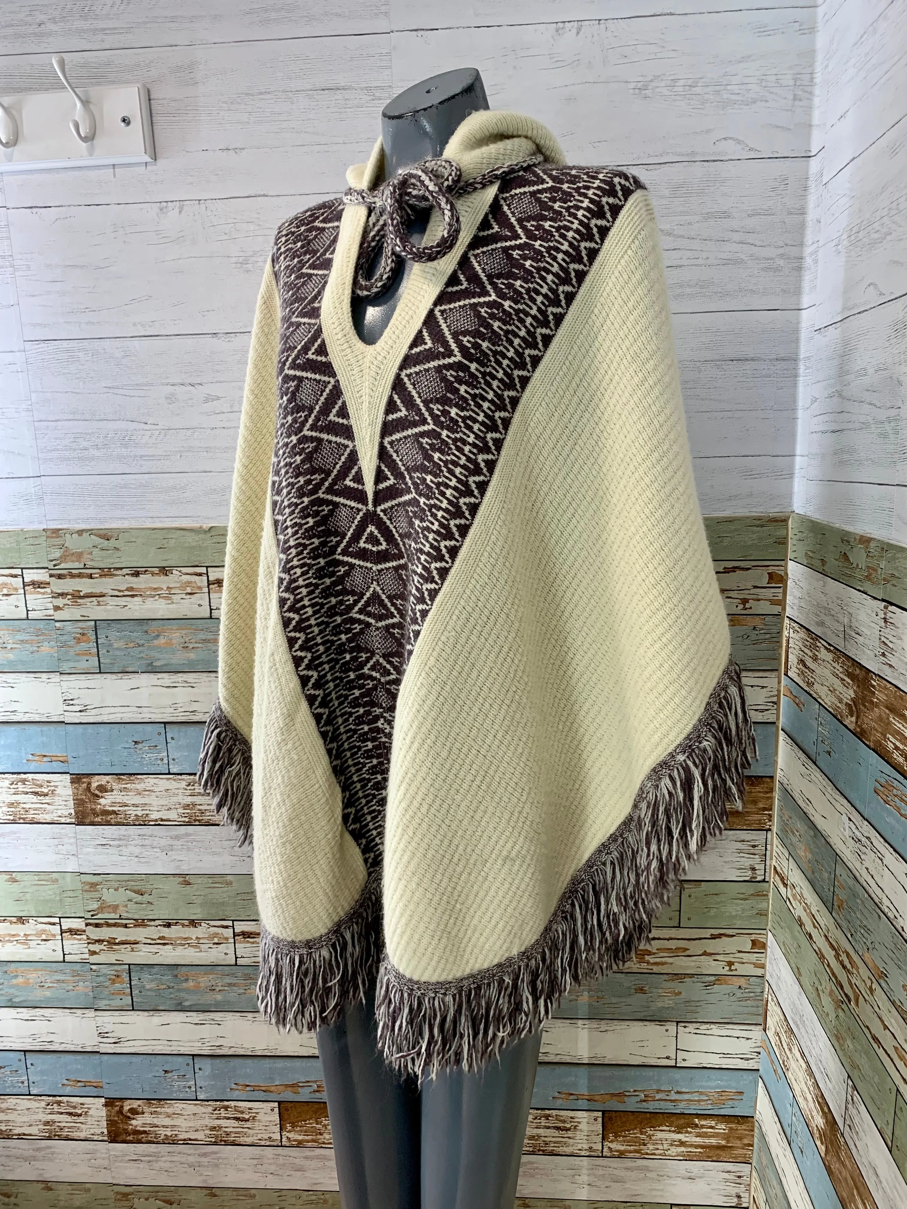 70’s Beige and Brown Fringed Knit Poncho