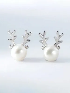 Beautiful Reindeer Pearl Stud Earrings