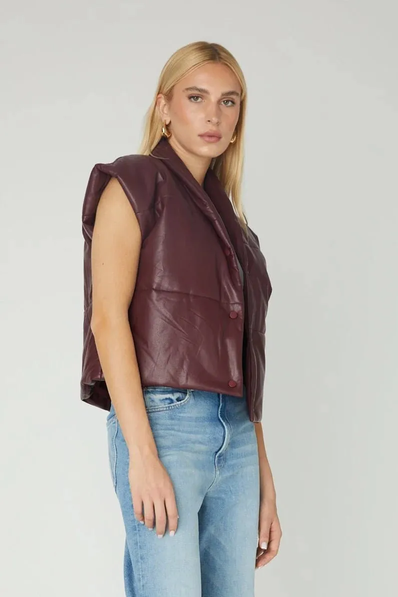 JS71 Vail Faux Leather Vest in Bordeaux