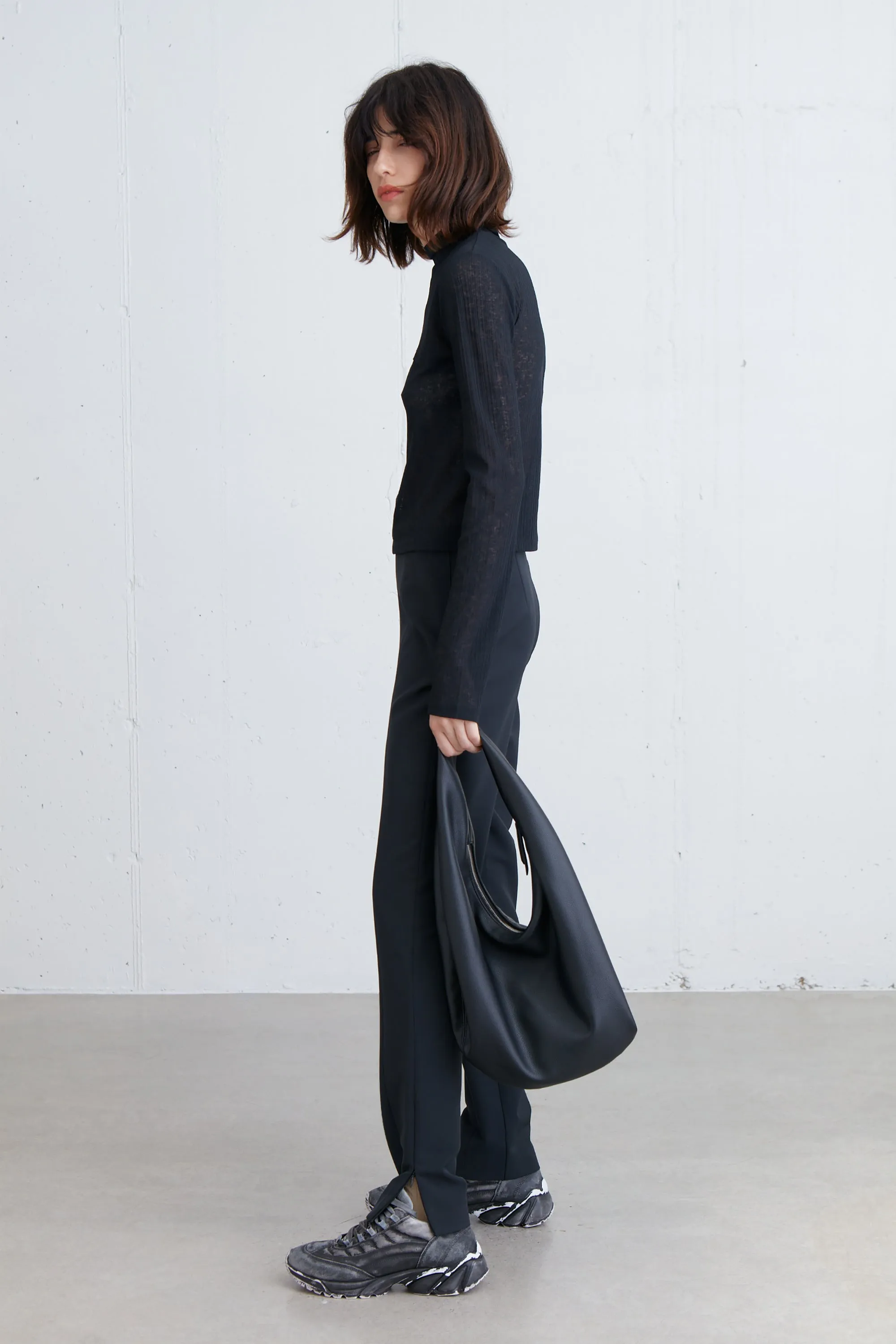 MOCKNECK TOP WITH SEAM DETAILS