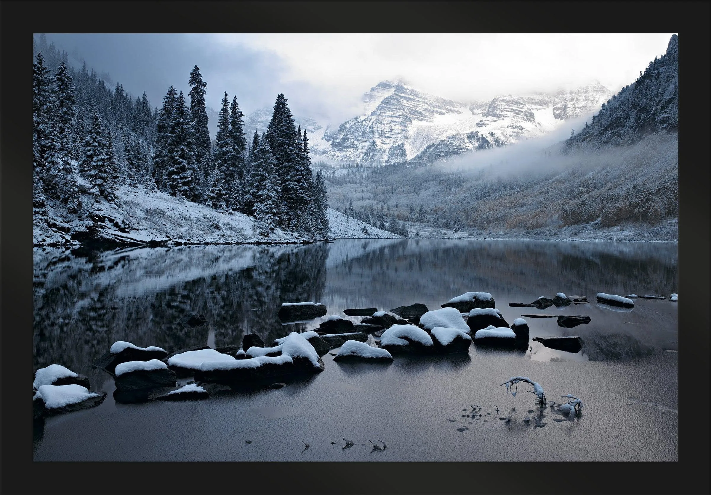 Snow Mass Silence