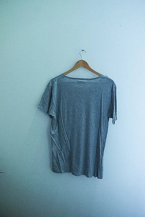 Vintage grey graphics medium tees